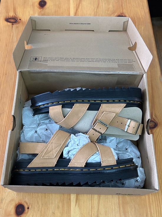 🖤Size 8 - NWT: DR. MARTENS - Women's VOSS II Sandals - Picture 11 of 13